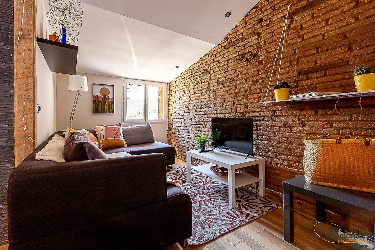 Filatiers 10 - Hypercentre Carmes - Metro Apartment Toulouse France